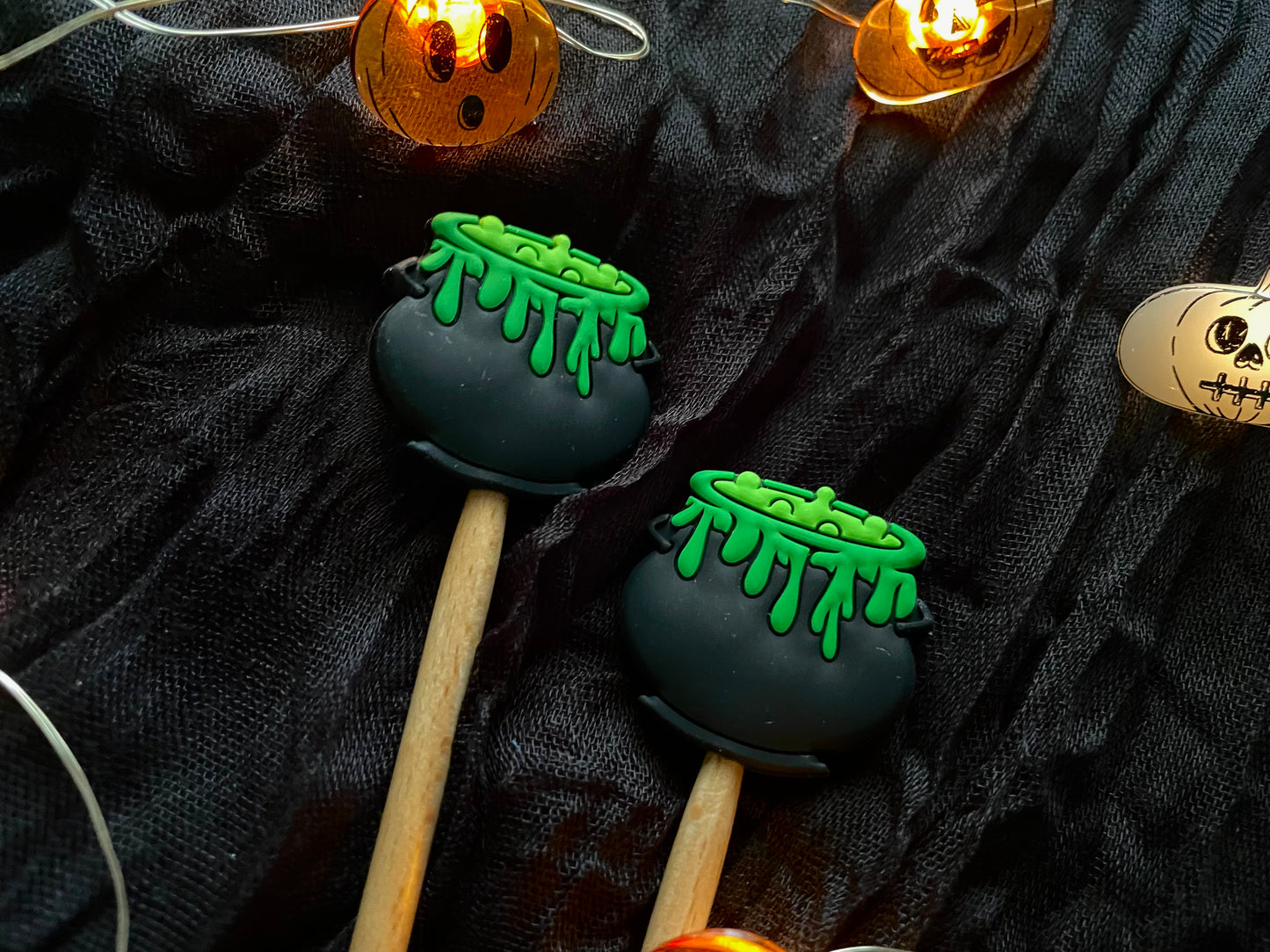 Cauldron Bubble stitch stoppers